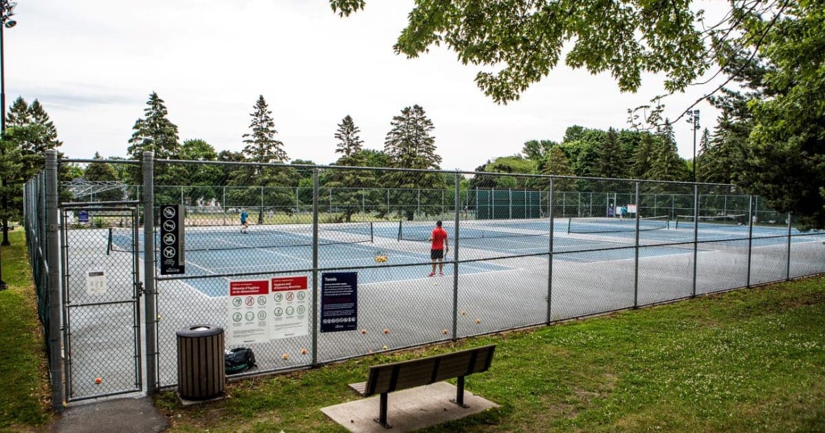 Terrain de tennis du parc Carignan - terrain de Tennis à Lachine, photo du lieu